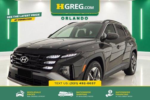 Green 2025 Hyundai TUCSON SEL
