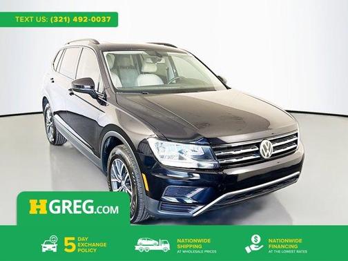Deep Black Pearl Effect 2020 Volkswagen Tiguan 2.0T SE