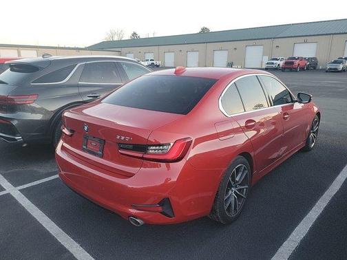 2019 BMW 330 i