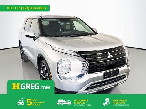 Alloy Silver Metallic 2023 Mitsubishi Outlander SE Black Edition