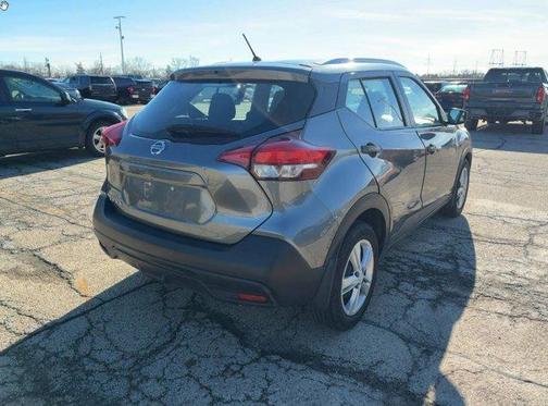 2019 Nissan Kicks S