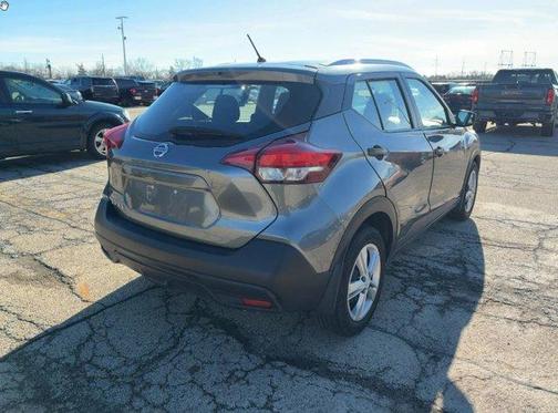 2019 Nissan Kicks S