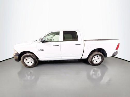 Bright White Clearcoat 2018 RAM 1500 ST