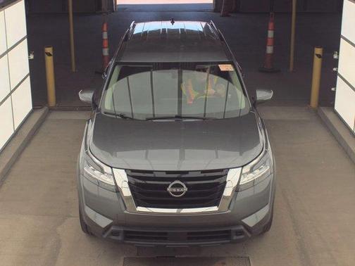 Gun Metallic 2022 Nissan Pathfinder SV