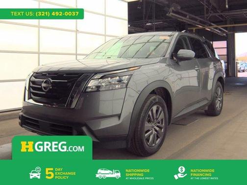 Gun Metallic 2022 Nissan Pathfinder SV