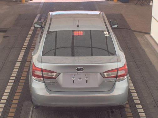 Ice Silver Metallic 2022 Subaru Impreza Base