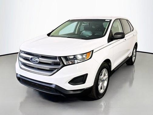 Oxford White 2017 Ford Edge SE