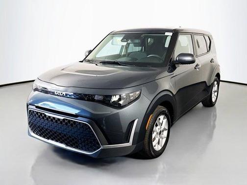 Gravity Gray 2025 Kia Soul LX