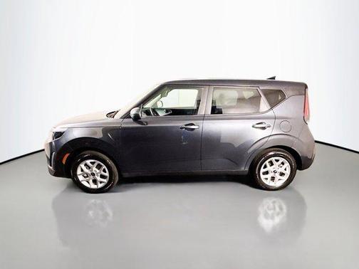 Gravity Gray 2025 Kia Soul LX