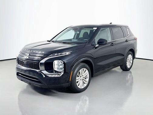 2023 Mitsubishi Outlander ES