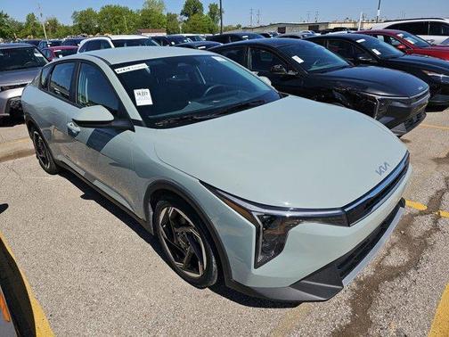 Haze 2025 Kia K4 EX