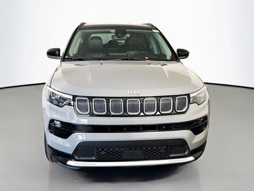 Sting Gray Clearcoat 2022 Jeep Compass Limited
