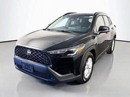 2025 Toyota Corolla Cross LE