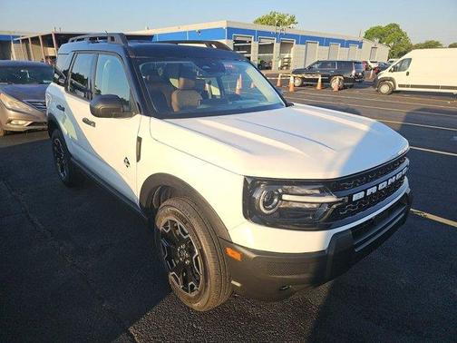 Oxford White 2026 Ford Bronco Sport Outer Banks
