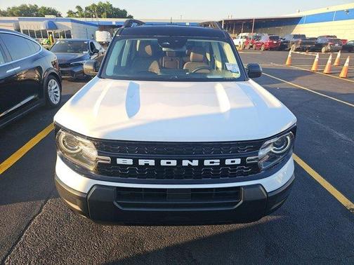 Oxford White 2026 Ford Bronco Sport Outer Banks