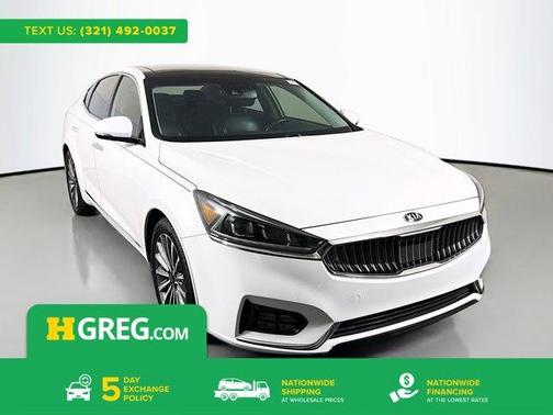 Snow White Pearl 2017 Kia Cadenza Technology