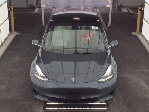 Midnight Silver Metallic 2020 Tesla Model 3 Standard Range Plus