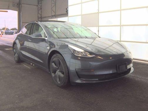 Midnight Silver Metallic 2020 Tesla Model 3 Standard Range Plus