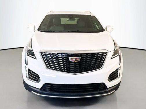 Crystal White Tri-Coat 2024 Cadillac XT5 Premium Luxury