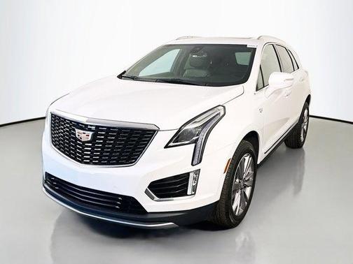 Crystal White Tri-Coat 2024 Cadillac XT5 Premium Luxury