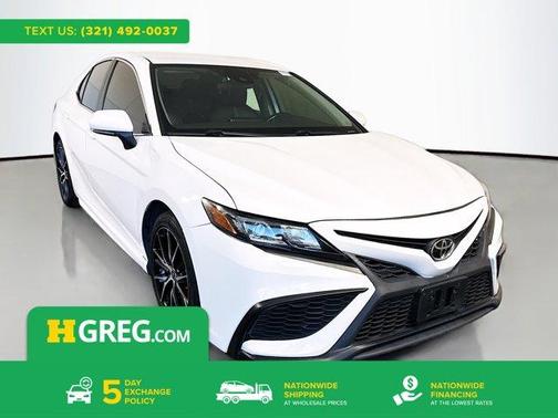 2022 Toyota Camry SE