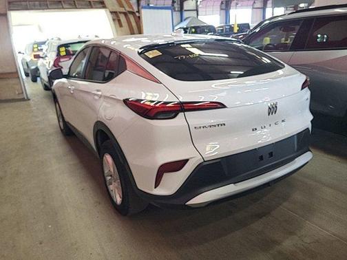 Summit White 2024 Buick Envista Preferred