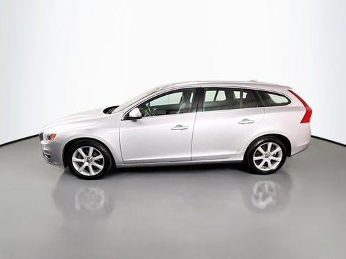 Bright Silver Metallic 2016 Volvo V60 T5 Drive-E Platinum