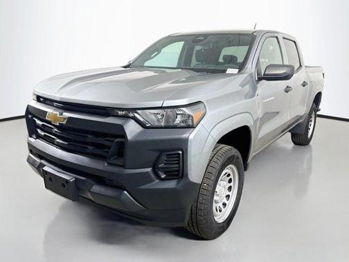 Sterling Gray Metallic 2024 Chevrolet Colorado WT