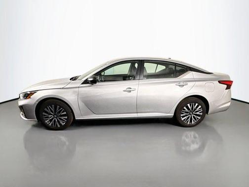 Brilliant Silver Metallic 2026 Nissan Altima SV