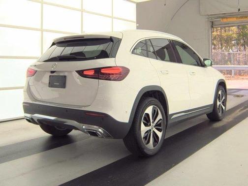 2025 Mercedes-Benz GLA 250 Base