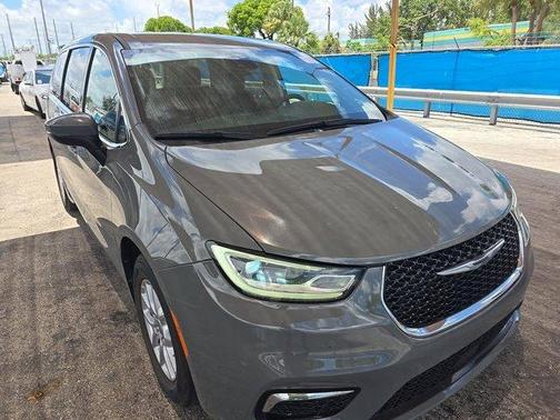 Ceramic Gray Clearcoat 2023 Chrysler Pacifica Touring-L
