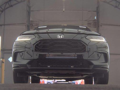 Crystal Black Pearl 2023 Honda HR-V Sport