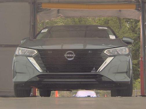 Gun Metallic 2025 Nissan Sentra SV