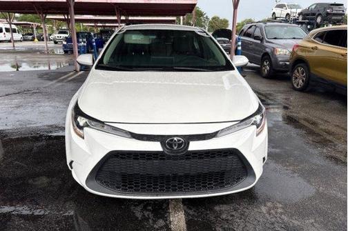 Super White 2020 Toyota Corolla LE