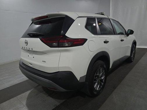 Glacier White 2022 Nissan Rogue S