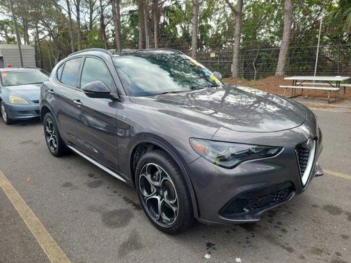 2024 Alfa Romeo Stelvio Ti
