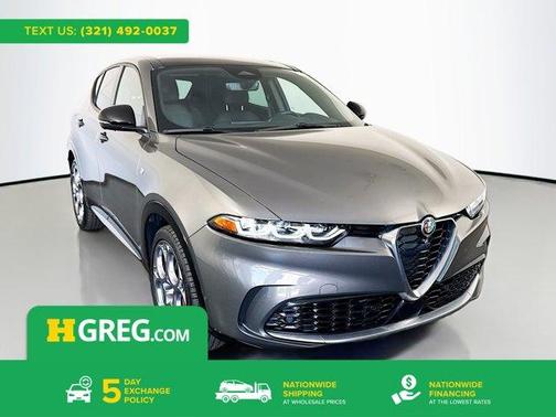 Metallic 2024 Alfa Romeo Tonale Ti