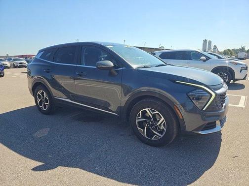 Gravity Gray 2025 Kia Sportage LX