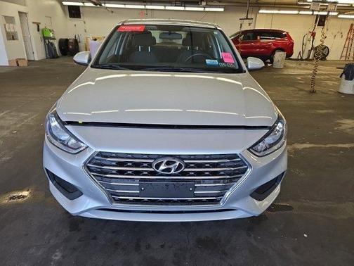 Olympus Silver Metallic 2019 Hyundai Accent SE