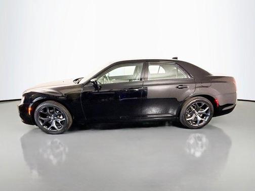 Gloss Black 2023 Chrysler 300 Touring