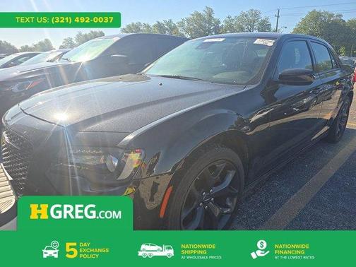 Gloss Black 2023 Chrysler 300 Touring