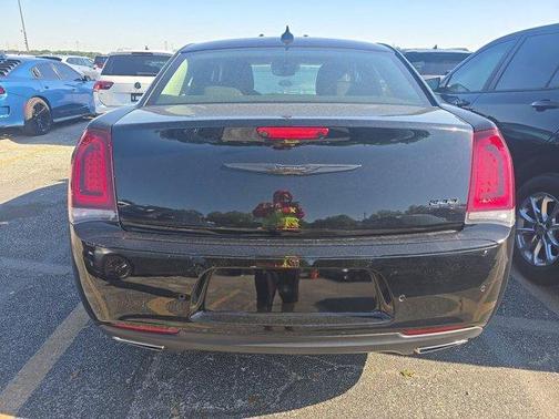 Gloss Black 2023 Chrysler 300 Touring