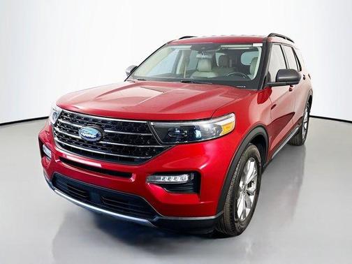 Rapid Red Metallic Tinted Clearcoat 2020 Ford Explorer XLT