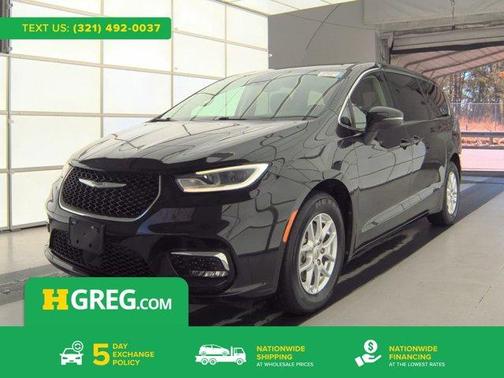 2023 Chrysler Pacifica Touring-L