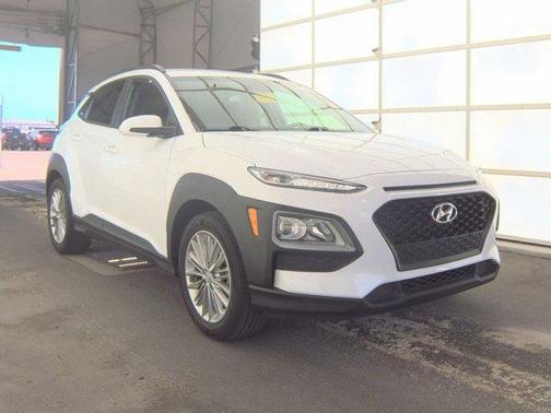 Lunar White 2021 Hyundai KONA SEL