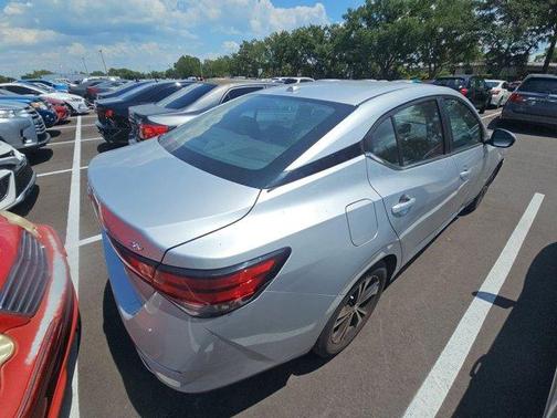 Brilliant Silver Metallic 2022 Nissan Sentra SV