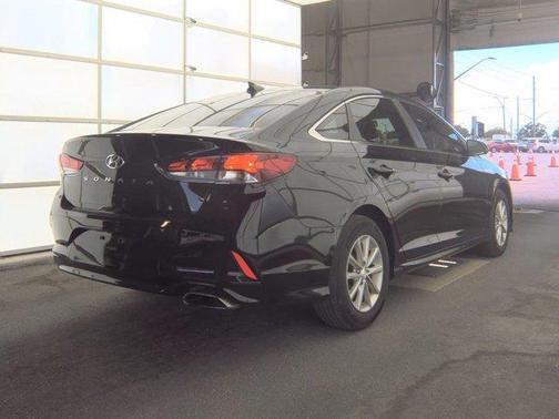 Phantom Black 2019 Hyundai SONATA SE