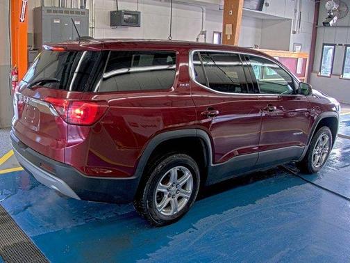 2017 GMC Acadia SLE-1