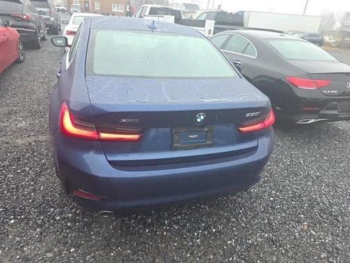 2022 BMW 330 i xDrive