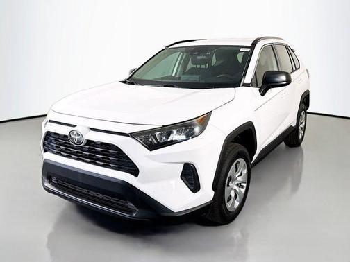 2020 Toyota RAV4 LE